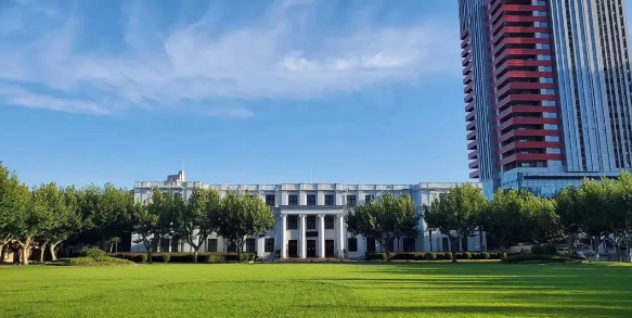 华东师范大学